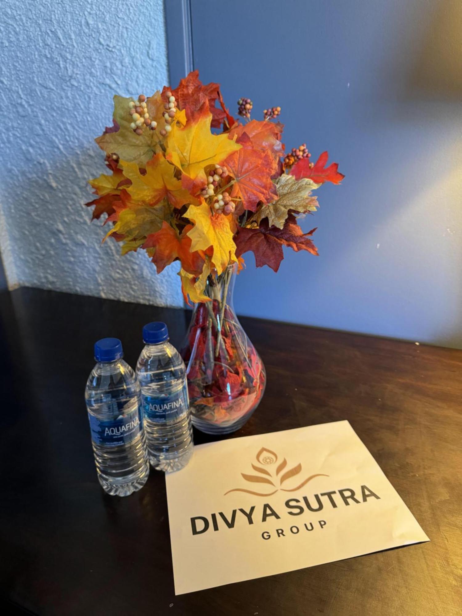 Divya Sutra Plaza And Conference Centre, Vernon, Bc Eksteriør billede